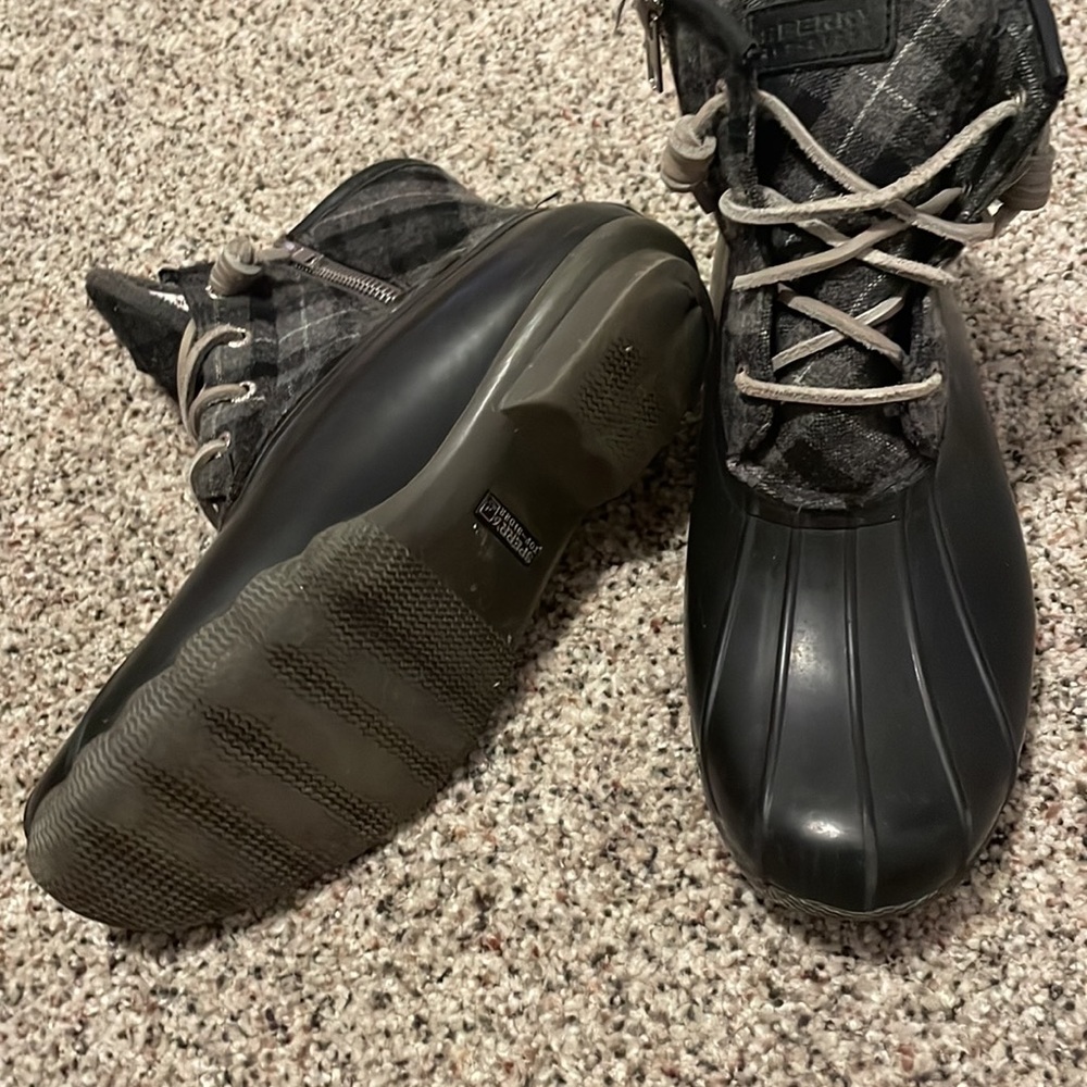 sperry boots - Picture 3 of 3